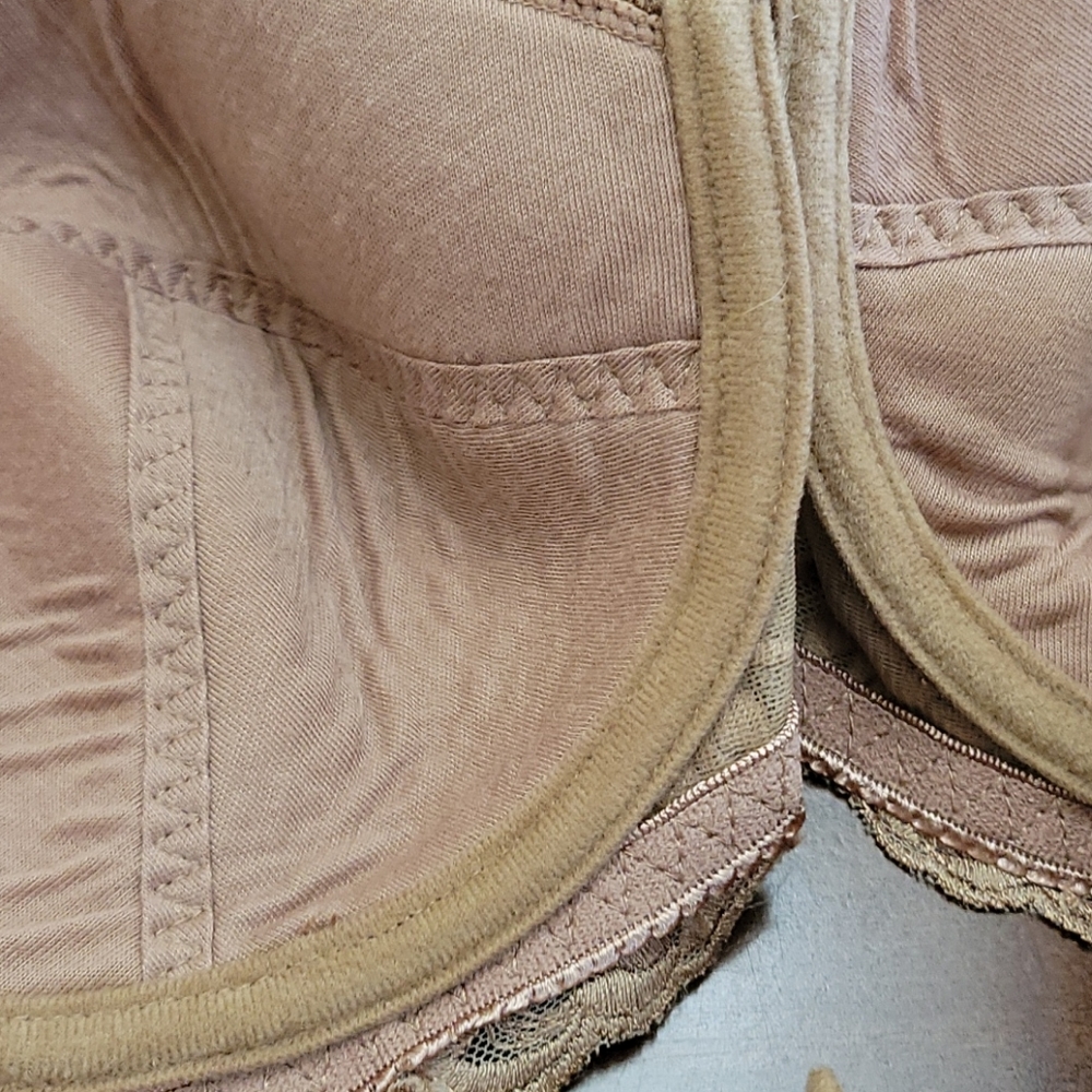 ๐ BODY FORM BRA - Picture 8 of 9